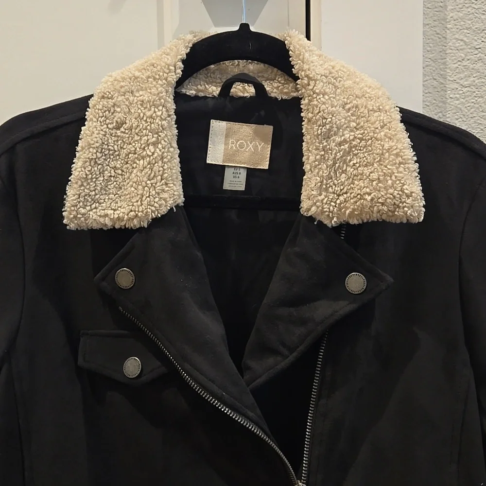 Roxy Jacket - Picture 2 of 7